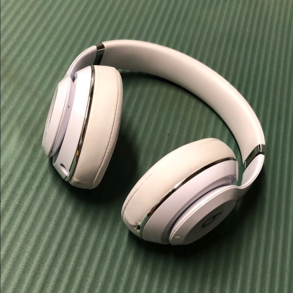 White beats